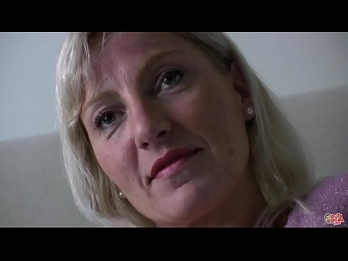 ❤️ La patrinon, kiun ni ĉiuj fikis... Sinjorino, kondutu! ️ Pornvideo ĉe ni
